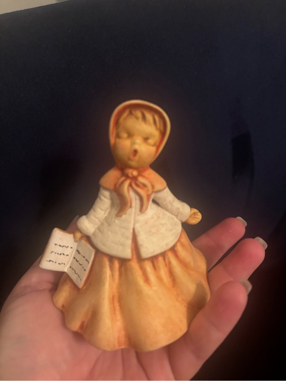 vtg holland mold ceramic caroler